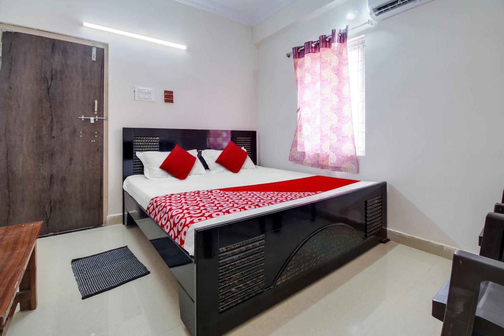 Kurmannapalem Hotel O Surya Prabha מראה חיצוני תמונה